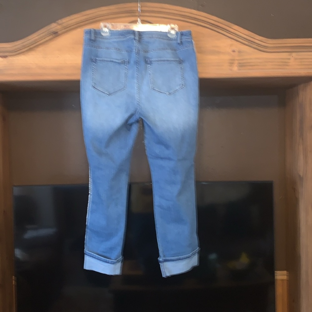 J.Jill High Rise Cropped Jean - Picture 2 of 6